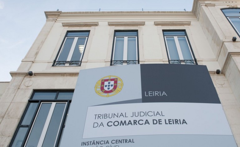 tribunal-de-leiria-acusa-homem-de-ansiao-de-matar-a-mulher-9366