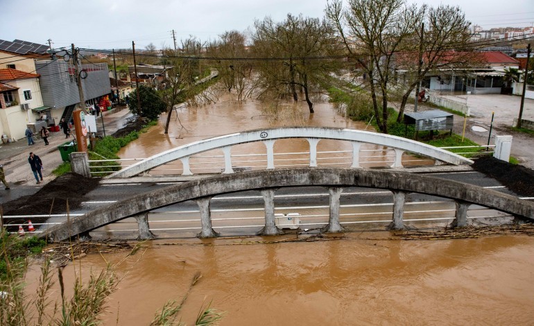 aumenta-para-82-o-numero-de-pessoas-deslocadas-em-leiria