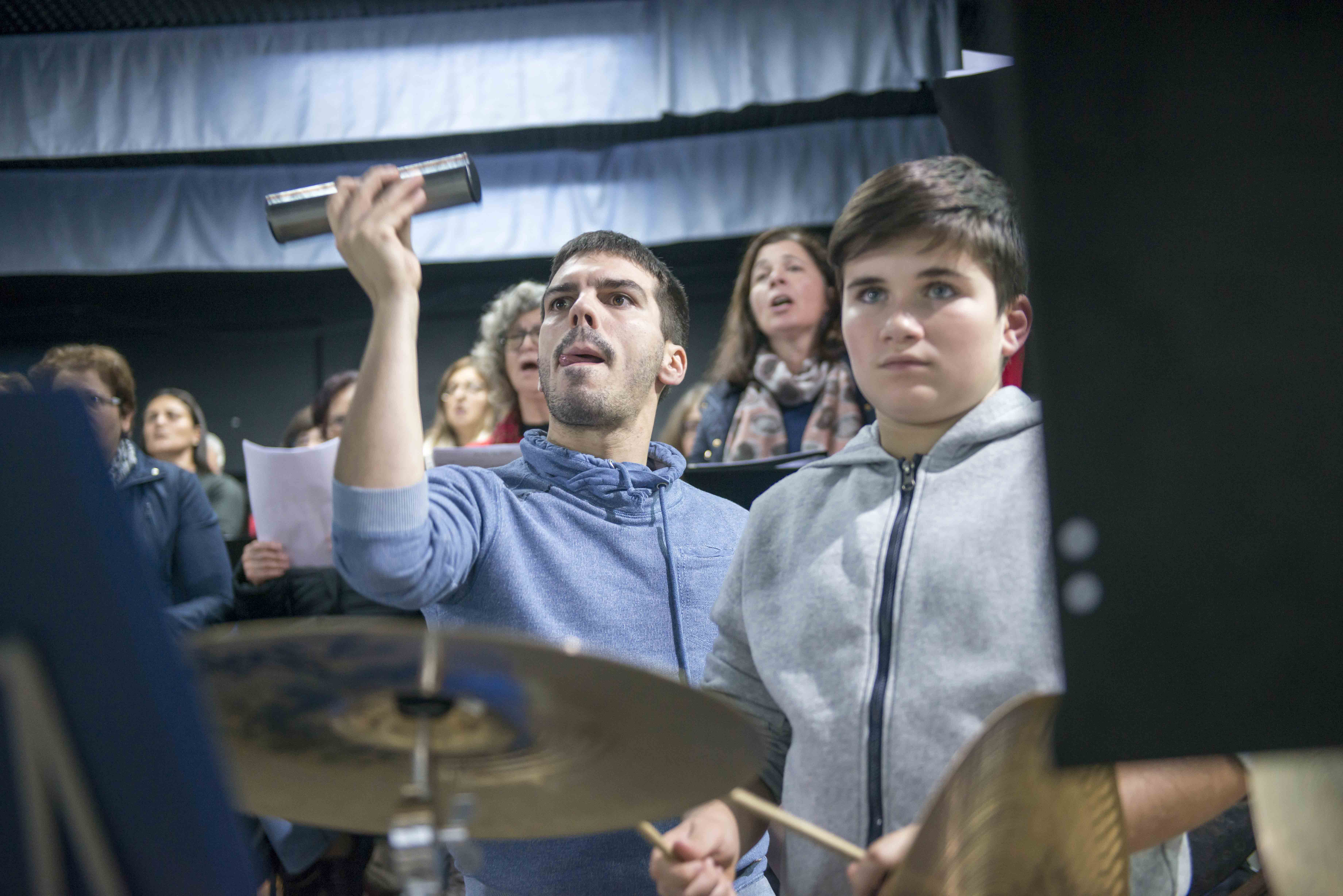 Ensaio geral para o concerto sensorial Nascente que se realizará no dia 30 de novembro, pelas 21.30h no Teatro José Lúcio da Silva. Uma produção do SMAS de Leiria e da Sociedade Filarmónica Sr. dos Aflitos do Soutocico que vai contar com 150 músicos em palco. A entrada é gratuita.