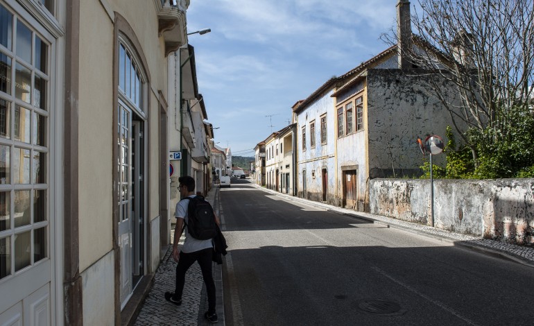 alvaiazere-escolhe-cabacos-para-bairro-comercial-digital