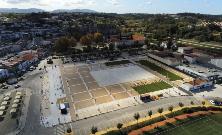 campo-de-futebol-desactivado-transforma-se-em-parque-de-eventos-na-batalha