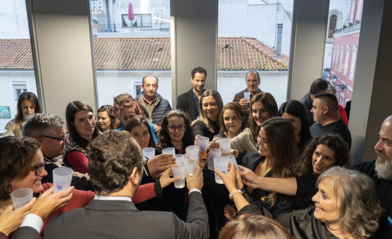 Entidade gestora responsável pelo abastecimento de água e drenagem de águas residuais no concelho de Leiria reconhecida no atendimento ao cliente