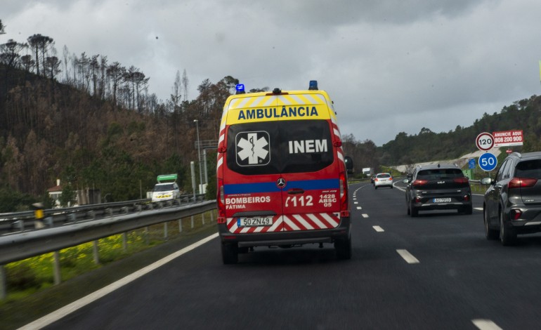 colisao-na-a8-causa-um-morto-e-um-ferido-no-bombarral