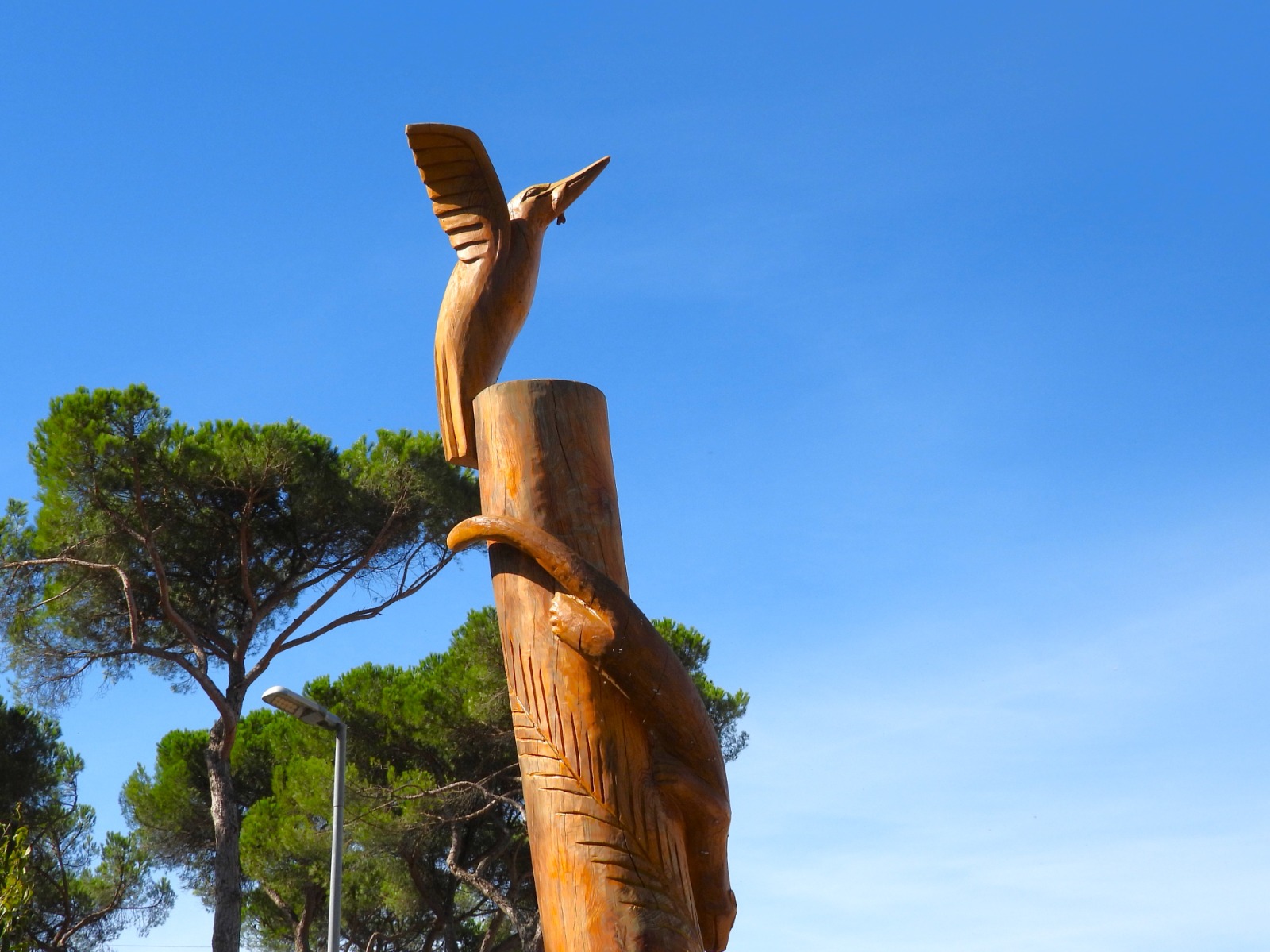 Escultor Zé Justino autor de parte das obras de arte no Parque Verde do Açude