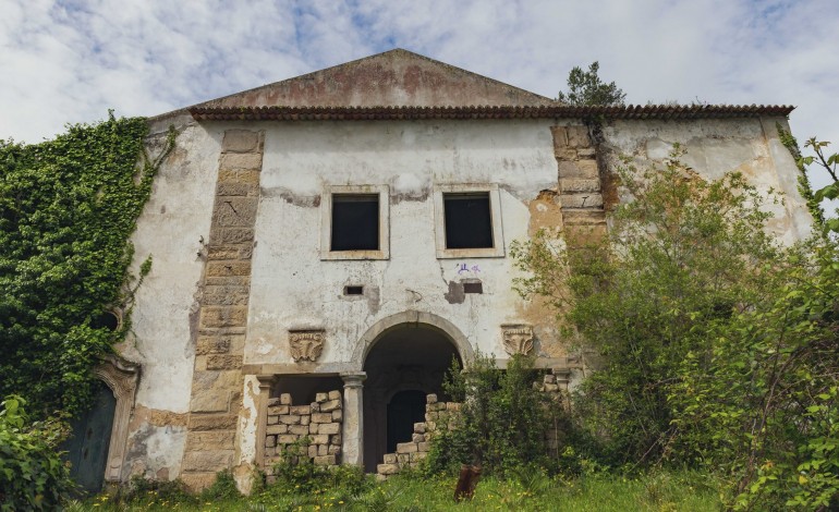 O imóvel, com zonas que remontam ao século XVII, está há décadas desocupado