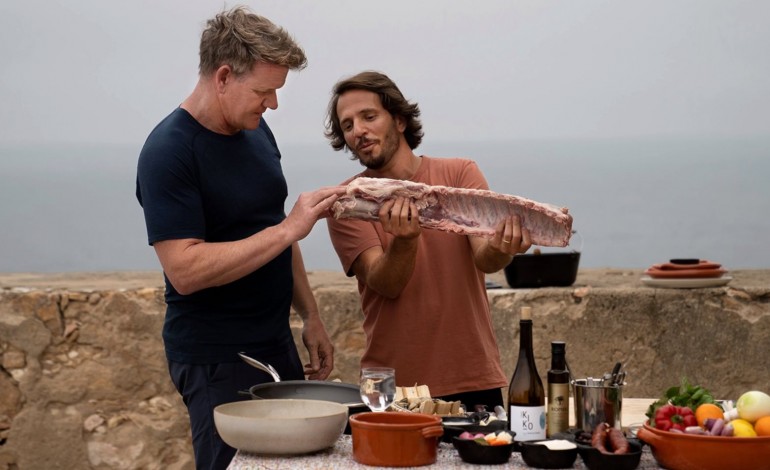 Gordon Ramsey embarcou e foi à procura de sardinha num barco de pesca da Nazaré