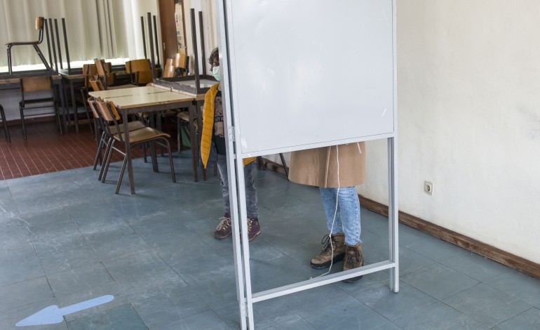 presidenciaisobidos-ana-gomes-em-segundo-marcelo-rebelo-sousa-ganha-com-6405percent