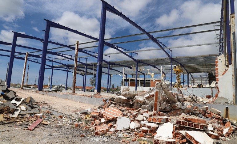 parque-municipal-de-exposicoes-desmantelado-por-questoes-de-seguranca