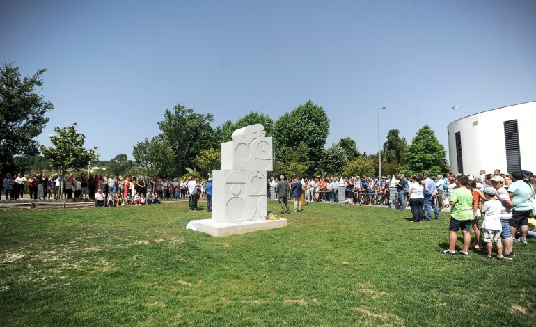 Monumento é da autoria de Vítor Reis