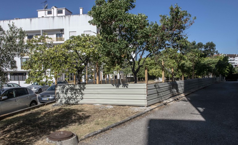 moradores-de-marrazes-contestam-interesse-publico-invocado-pela-camara-para-retomar-creche