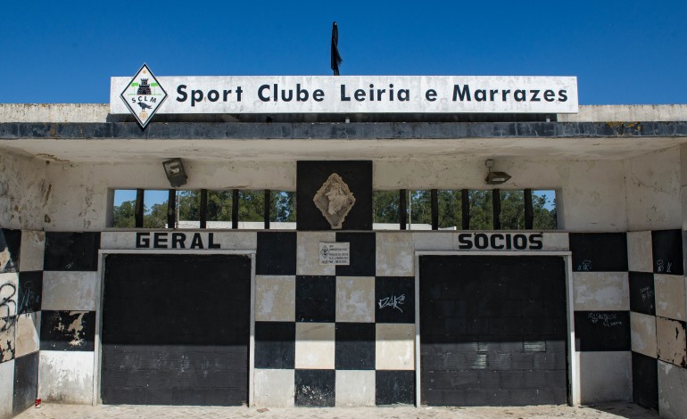 Foi neste campo que o Marrazes viveu um dos momentos altos da sua história, com a subida à II Divisão Nacional em 1977